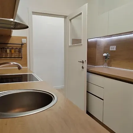 City Sqare Apartment Verde Σκόπια Εξωτερικό φωτογραφία